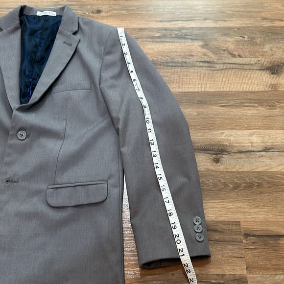 IZOD BOYS SUIT BLAZER MED GREY LONG SLEEVE NOTCH LABEL STYLE JACKET Sz 16 R - Picture 10 of 13